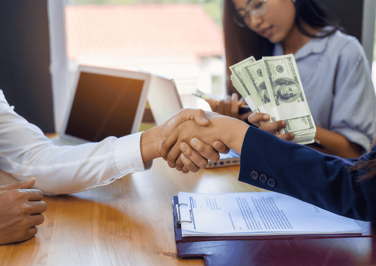 17 tuổi vay tiền ở đâu? Pháp lý, rủi ro và lựa chọn an toàn cho người dưới 18 tuổi 4 Vay tín chấp cho người trẻ